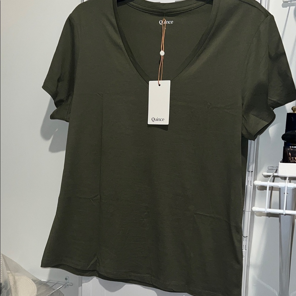 Quince V-neck Tee